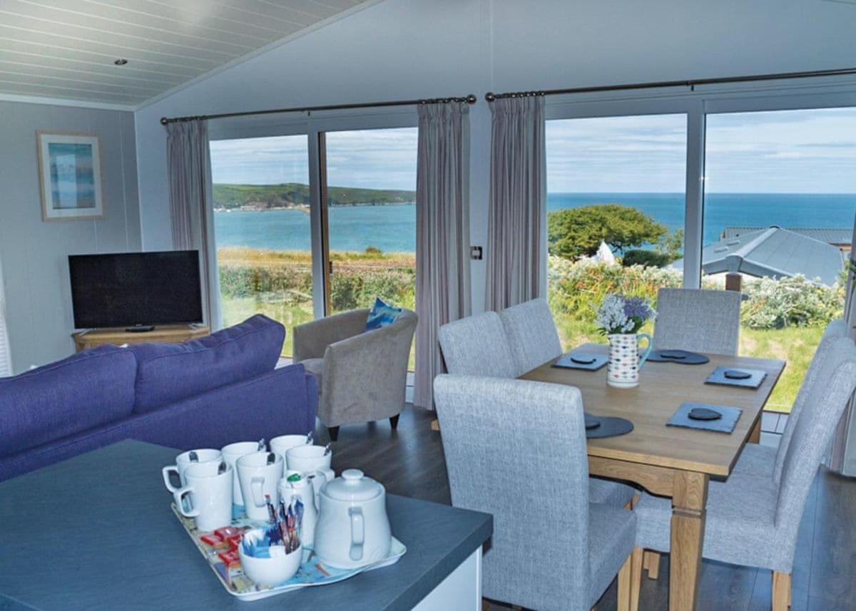 Fishguard Bay Resort Llanllawer Zewnętrze zdjęcie