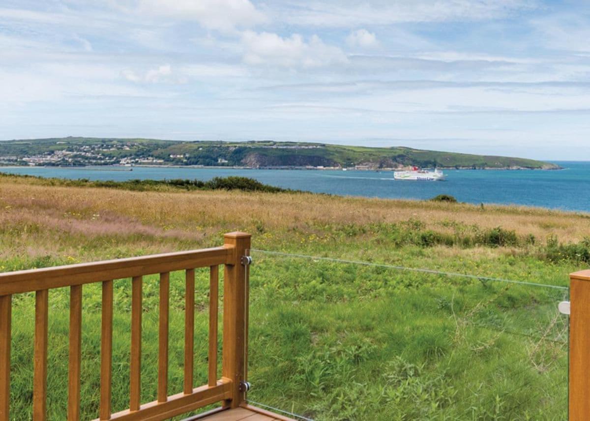 Fishguard Bay Resort Llanllawer Zewnętrze zdjęcie