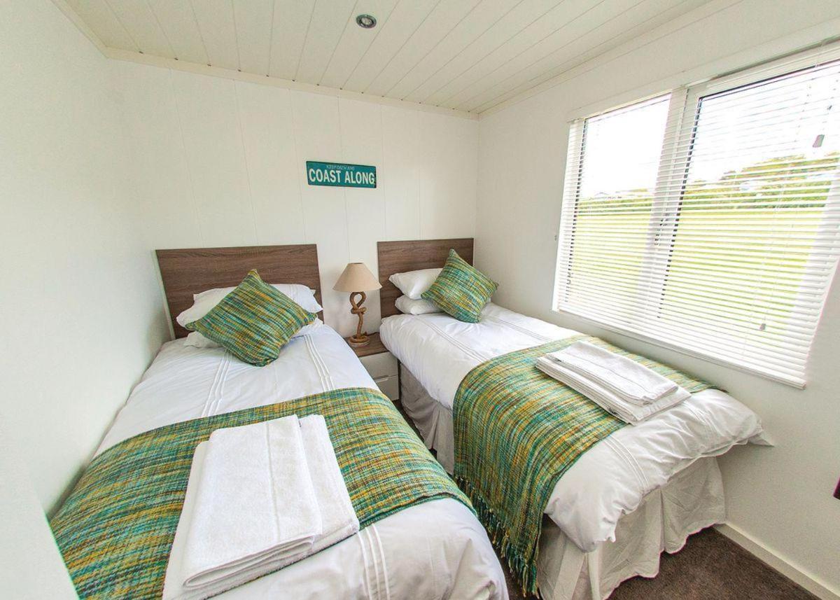 Fishguard Bay Resort Llanllawer Zewnętrze zdjęcie